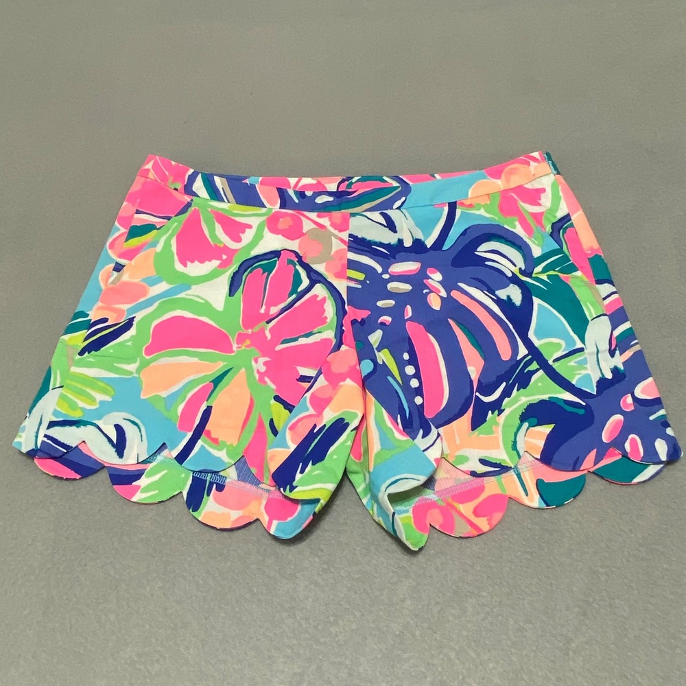 Lilly Pulitzer Women's 4 Buttercup Scallop Hem Shorts Floral Tropical Pink Blue